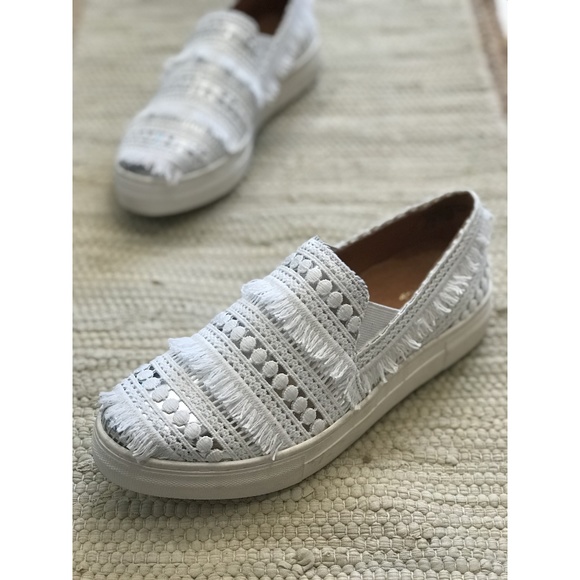 🎉HP Seychelles Silver White Slip on Sneakers - Picture 2 of 5